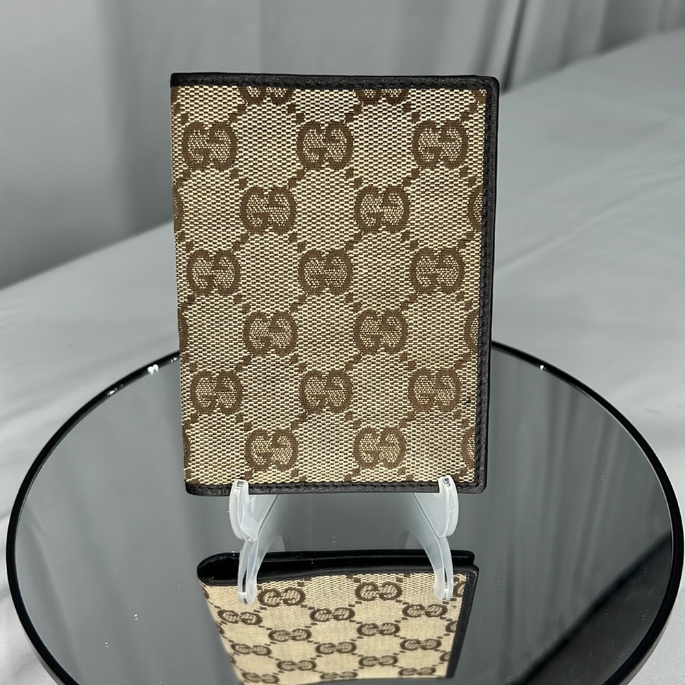 Authentic Gucci Brown Monogram GG Men Wallet with Black Leather Trim